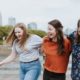 Как найти настоящих друзей? 10 Простых инструкций в оффлайн и онлайн + Советы, как сохранить крепкую дружбу Возможности Дружба Идеи Интересные люди Саморазвитие 